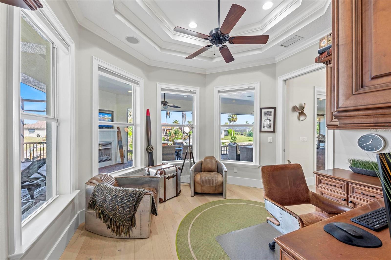 SORRENTO SHORES - Residential