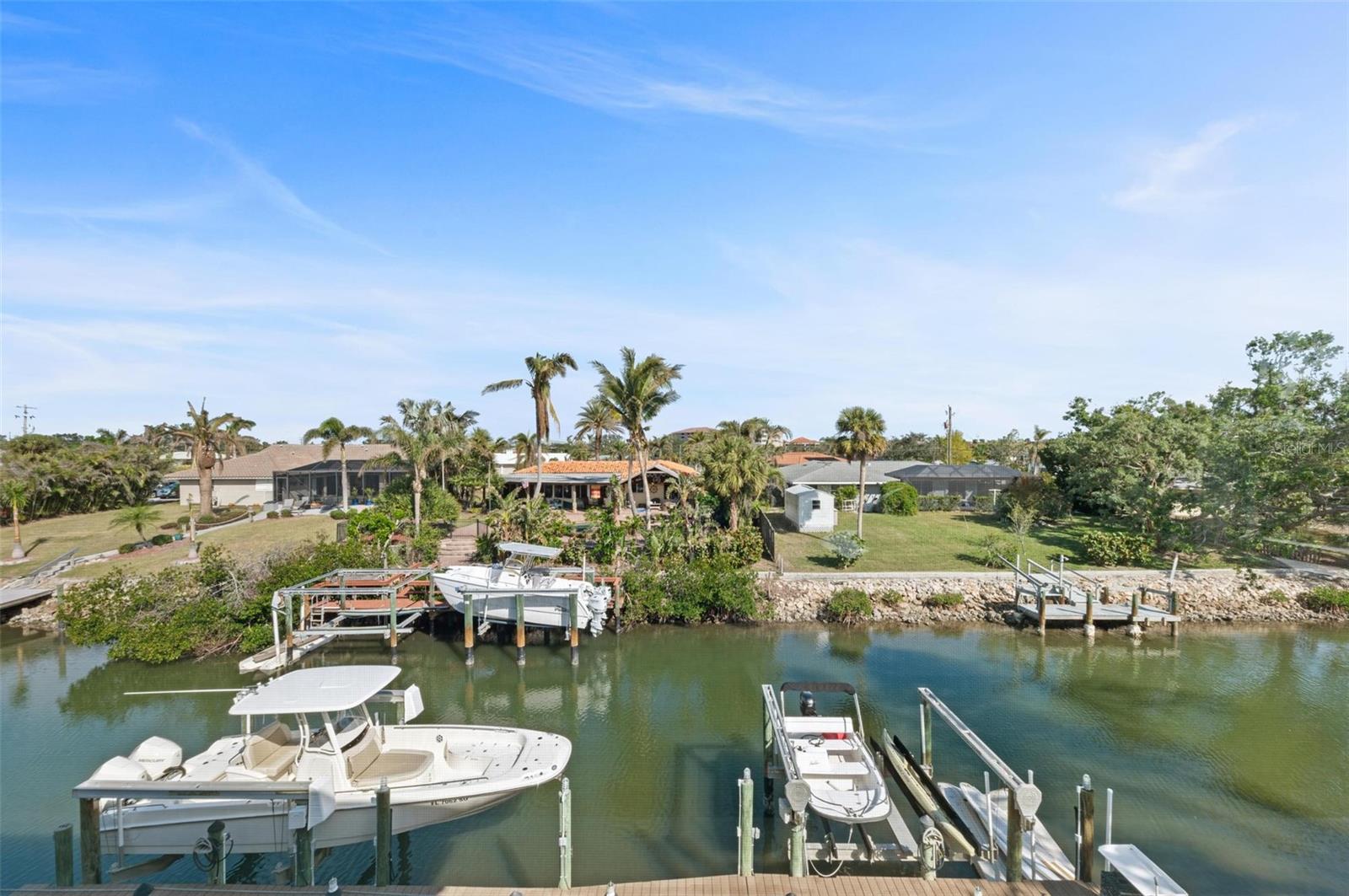 SORRENTO SHORES - Residential