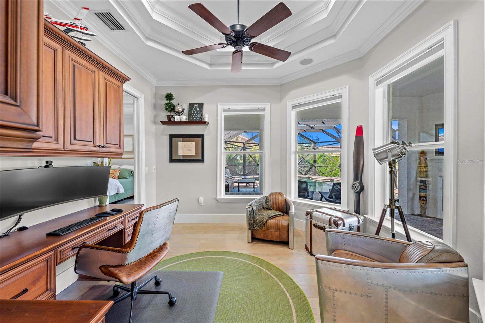 SORRENTO SHORES - Residential