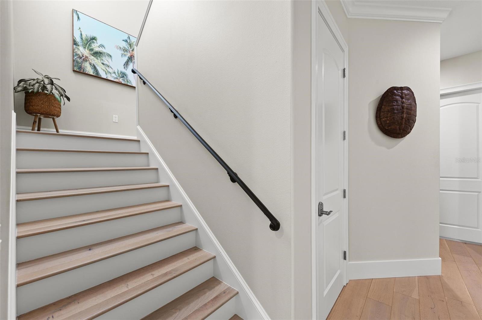 SORRENTO SHORES - Residential