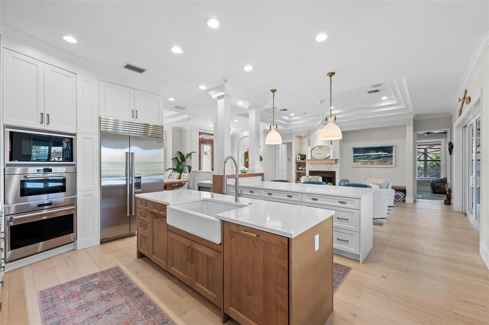 SORRENTO SHORES - Residential