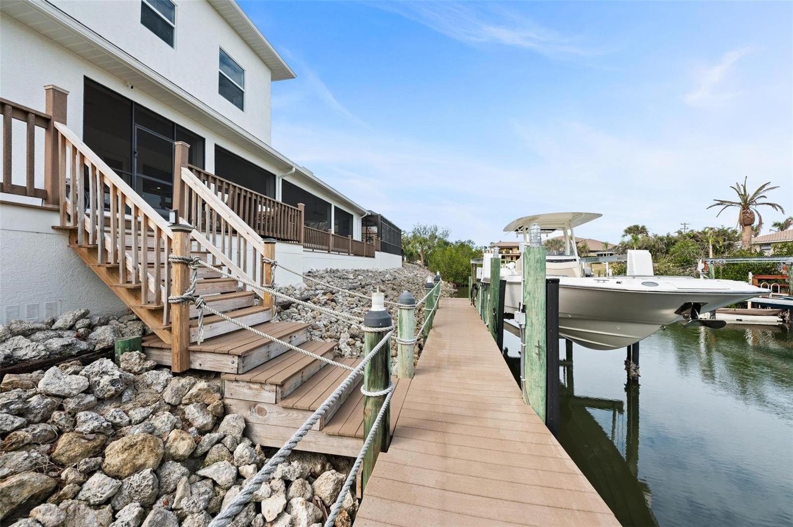 SORRENTO SHORES - Residential