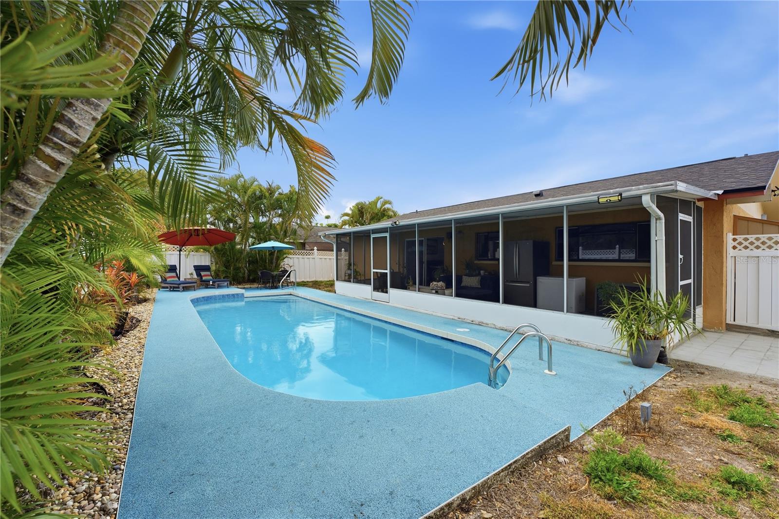 LAKE SARASOTA - Residential