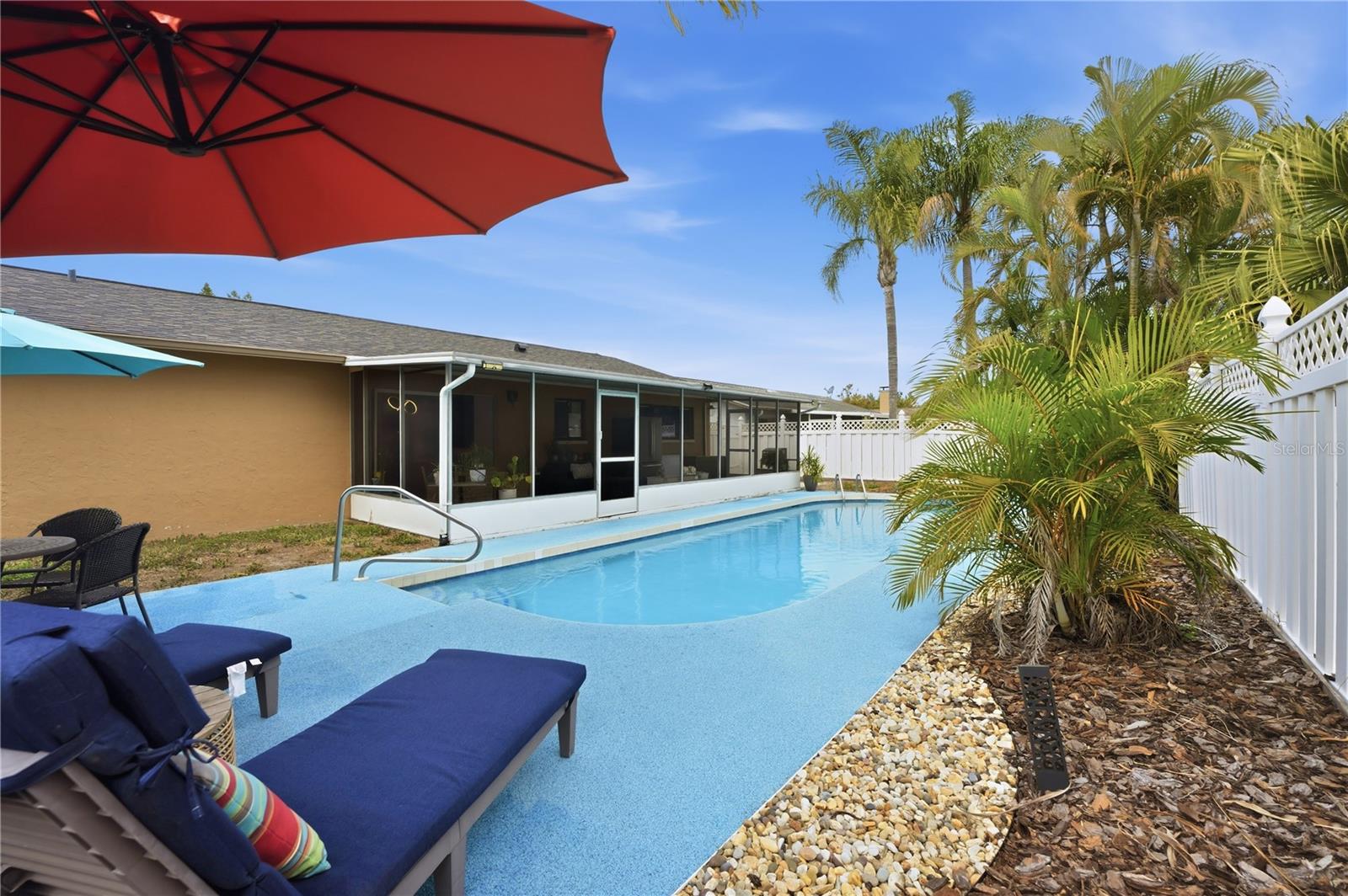 LAKE SARASOTA - Residential