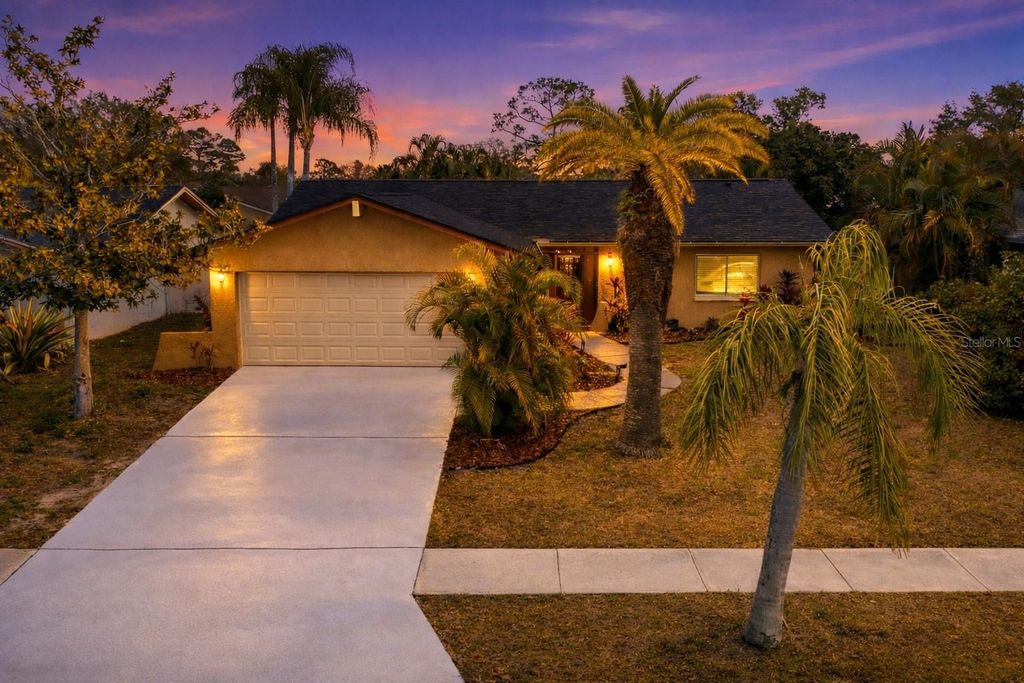 Photo of 4105 Honolulu Drive, Sarasota, FL 34241 (MLS # A4682281)