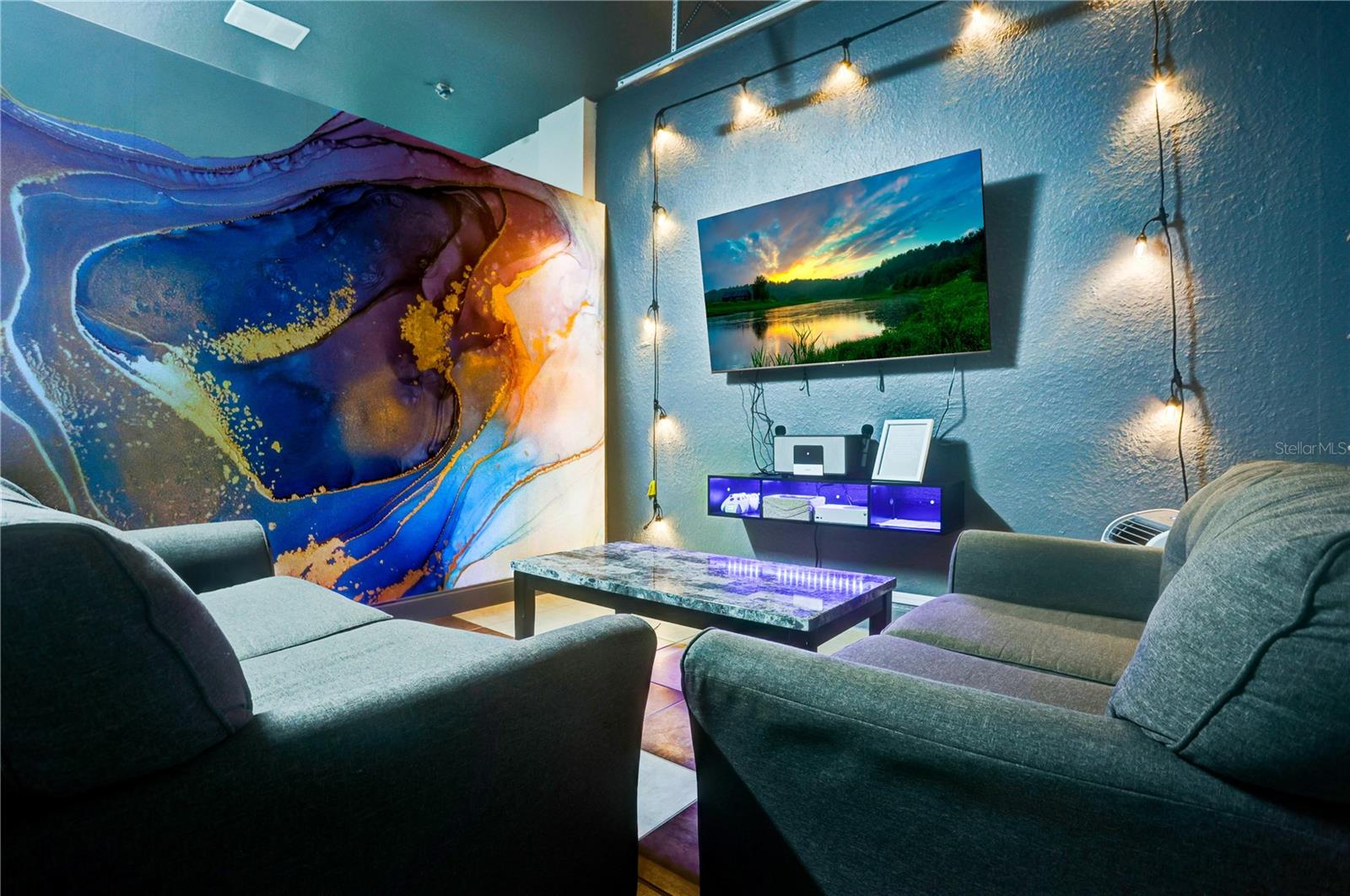 TUSCAN HILLS - Residential