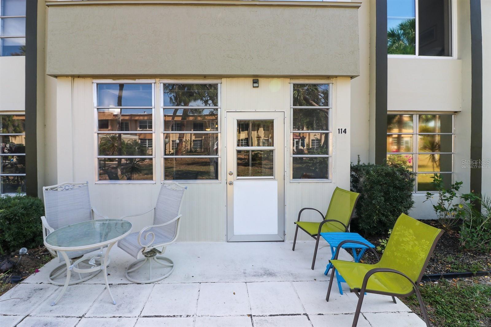 ESSEX HOUSE - Residential