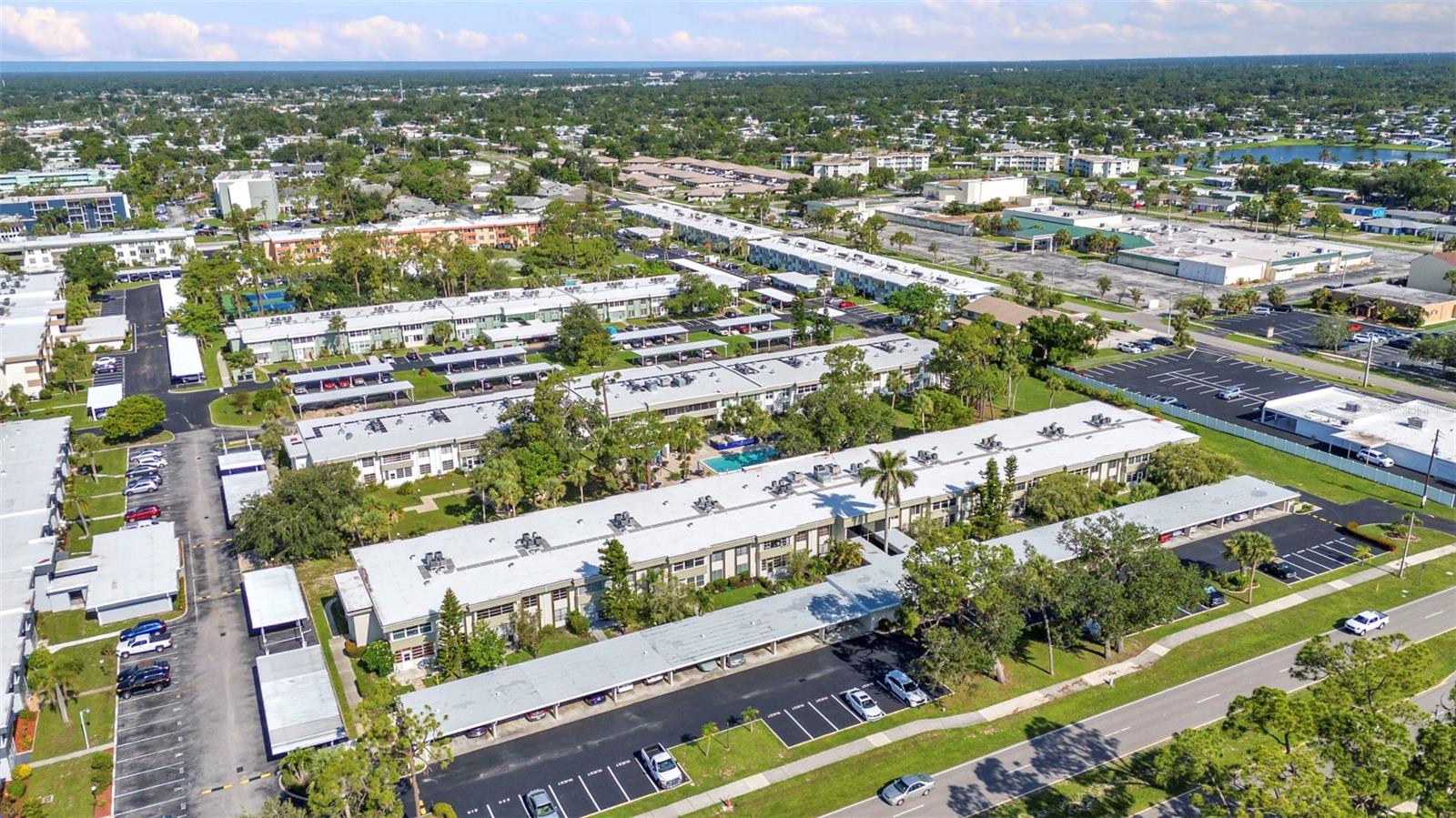 ESSEX HOUSE - Residential