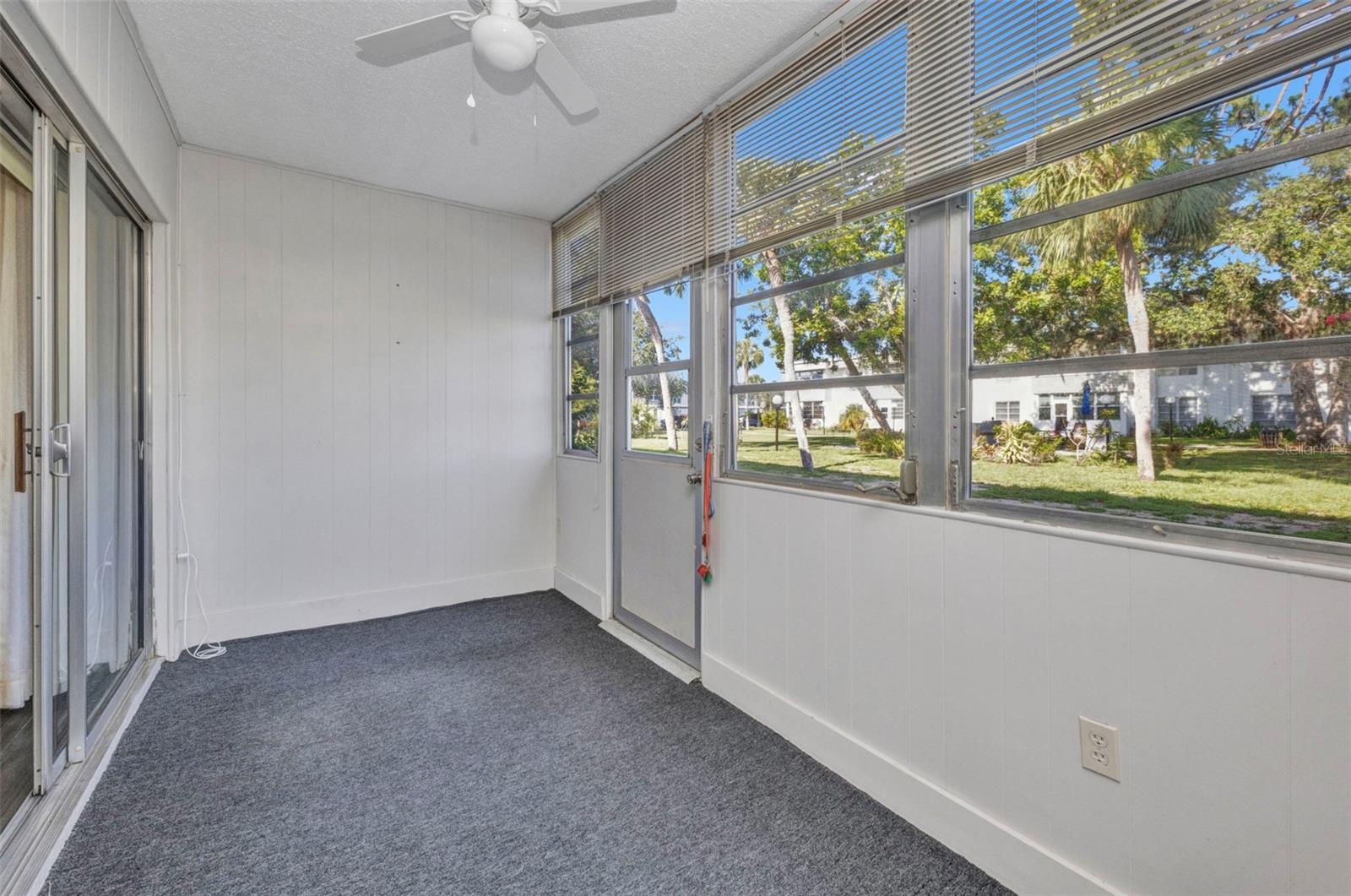 ESSEX HOUSE - Residential