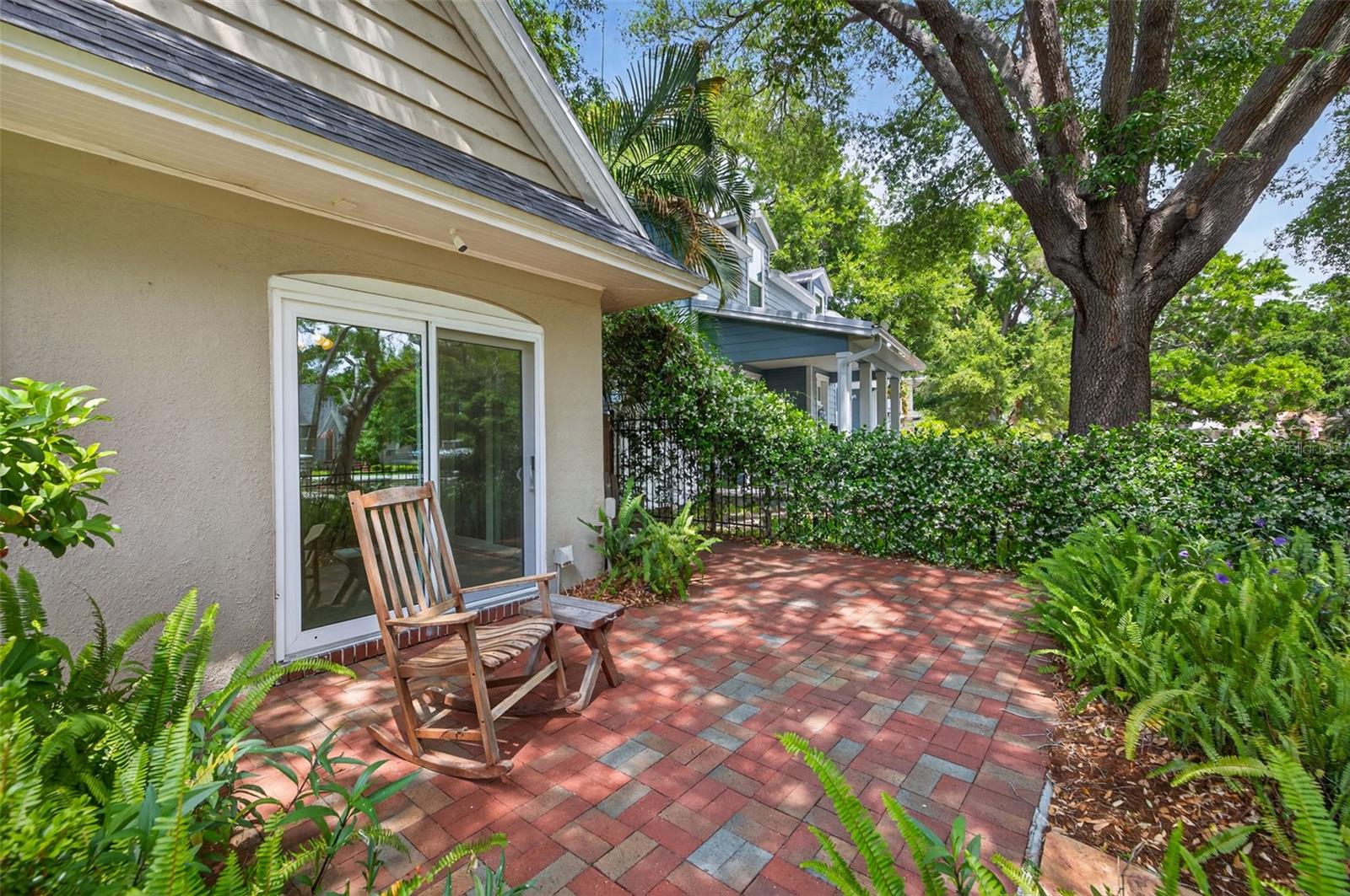 WOODLAWN - Residential