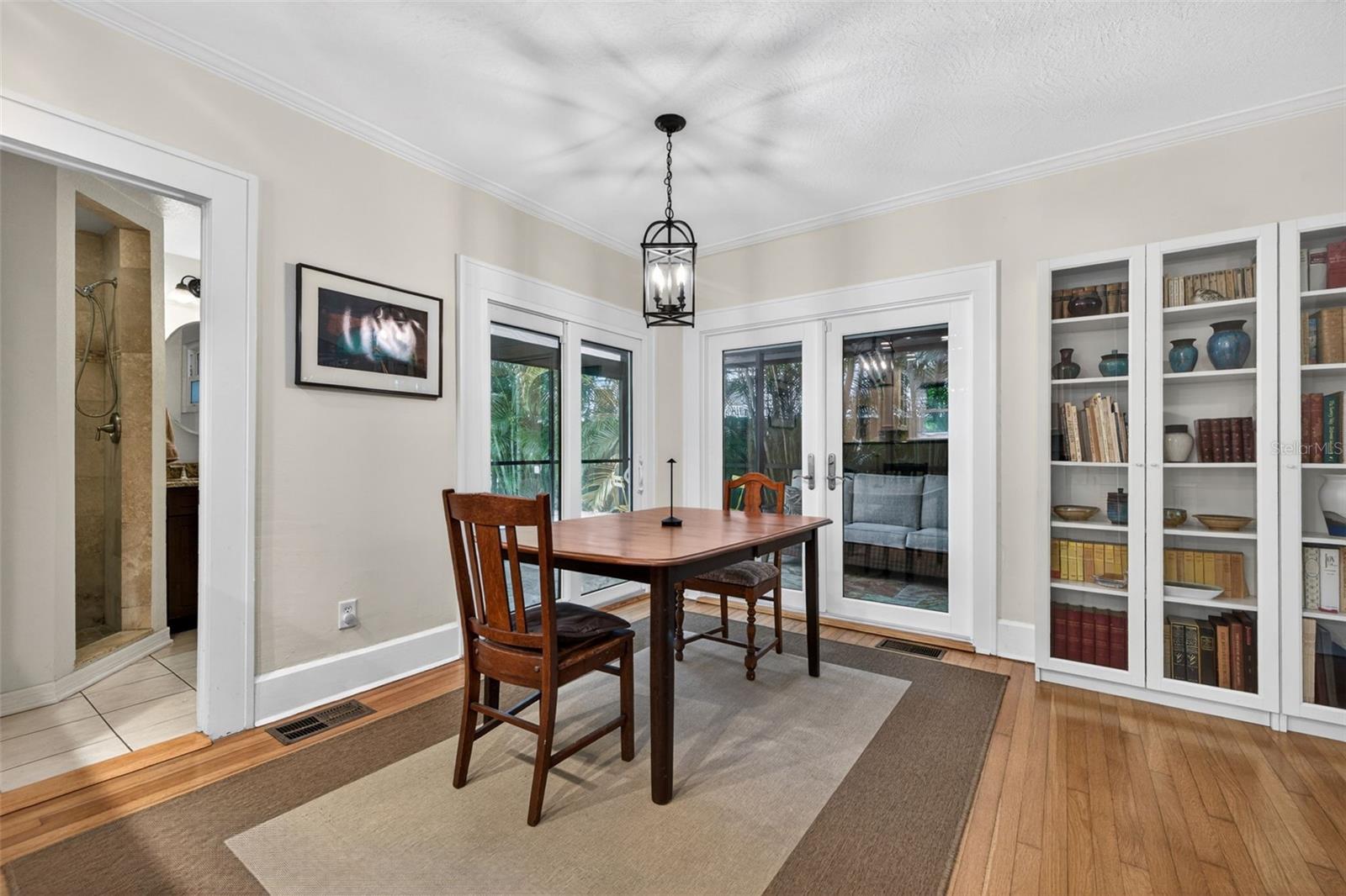 WOODLAWN - Residential