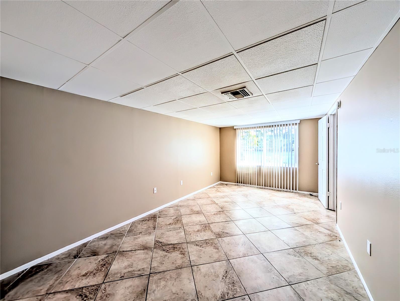 BAYSHORE ON THE LAKE APTS SEC 2 - Residential