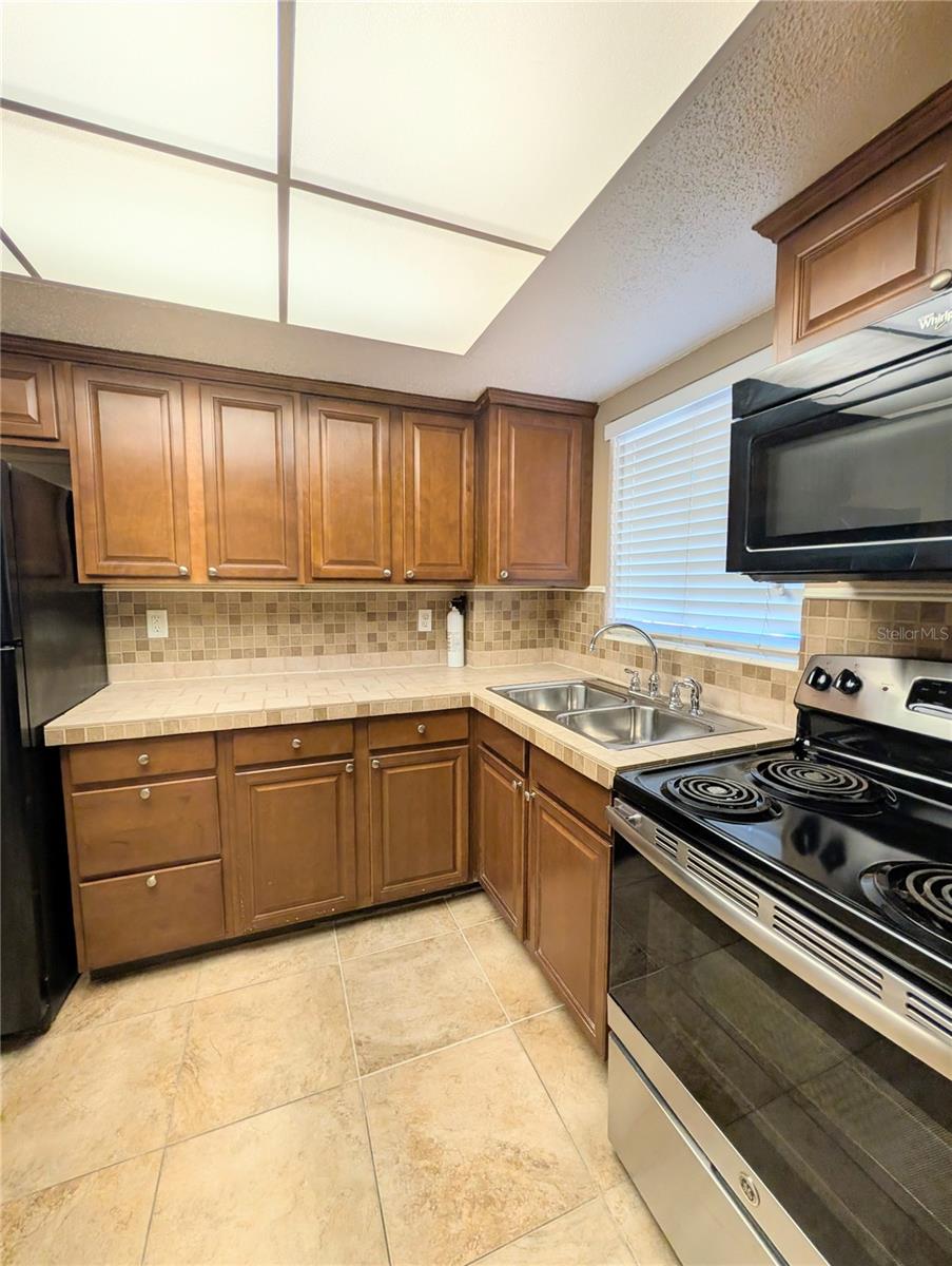 4017 LAKE BAYSHORE DRIVE 109