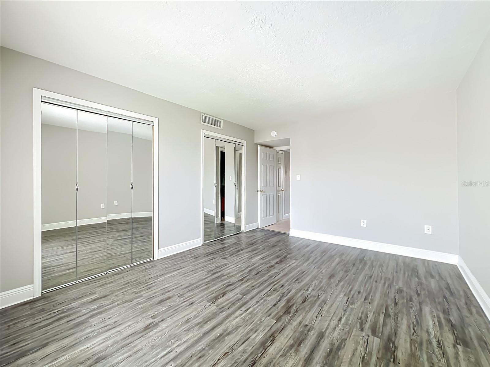 SANDY COVE - Residential