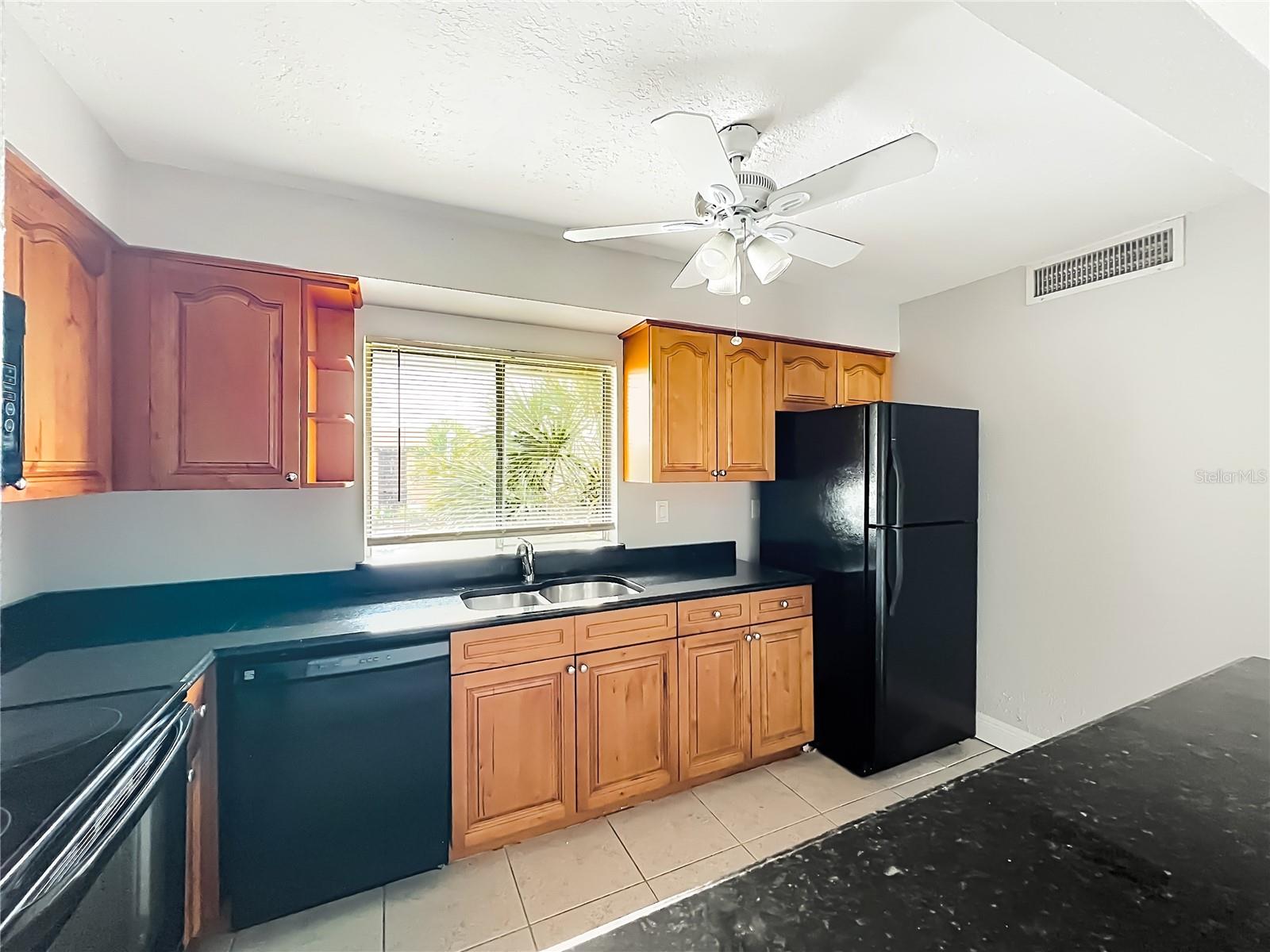 SANDY COVE - Residential