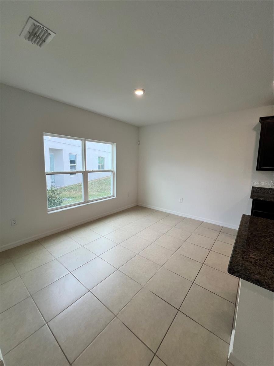 BELLA PARC TWNHMS - Residential