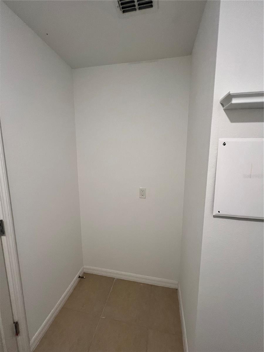 BELLA PARC TWNHMS - Residential