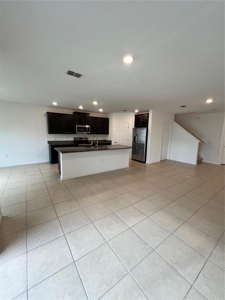 BELLA PARC TWNHMS - Residential