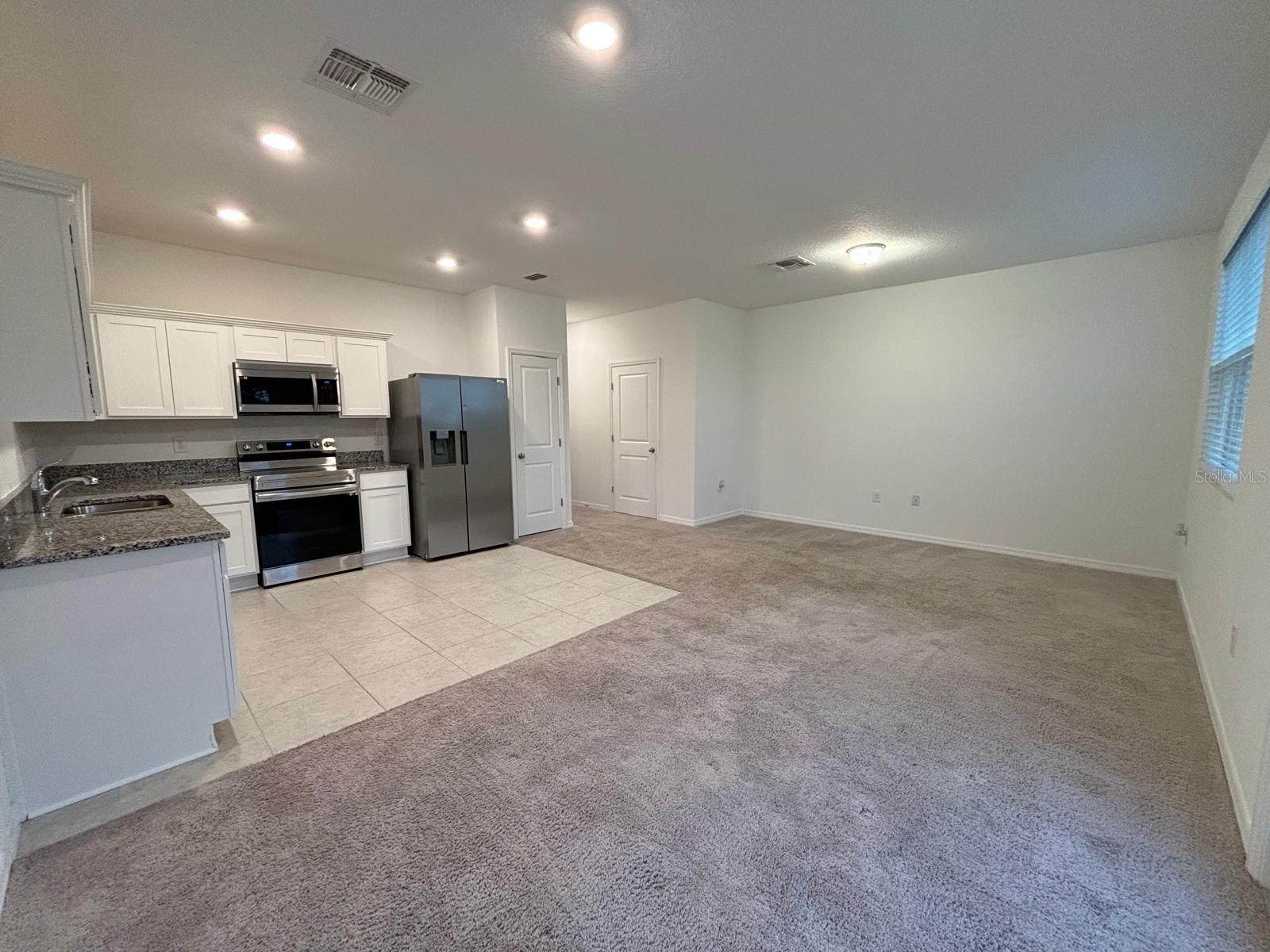 MADISON PLACE PH 3 - Residential Lease