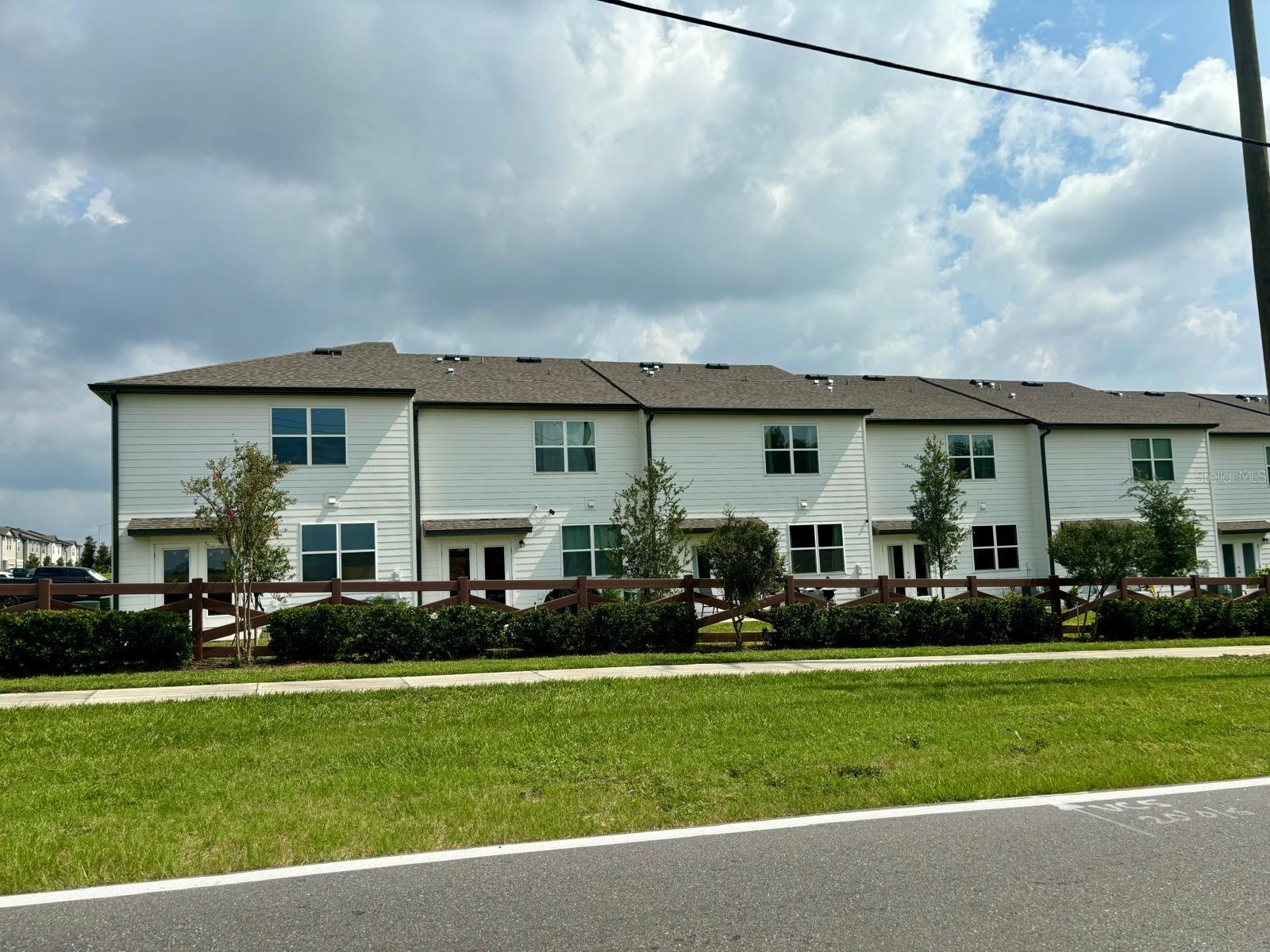 MADISON PLACE PH 3 - Residential Lease