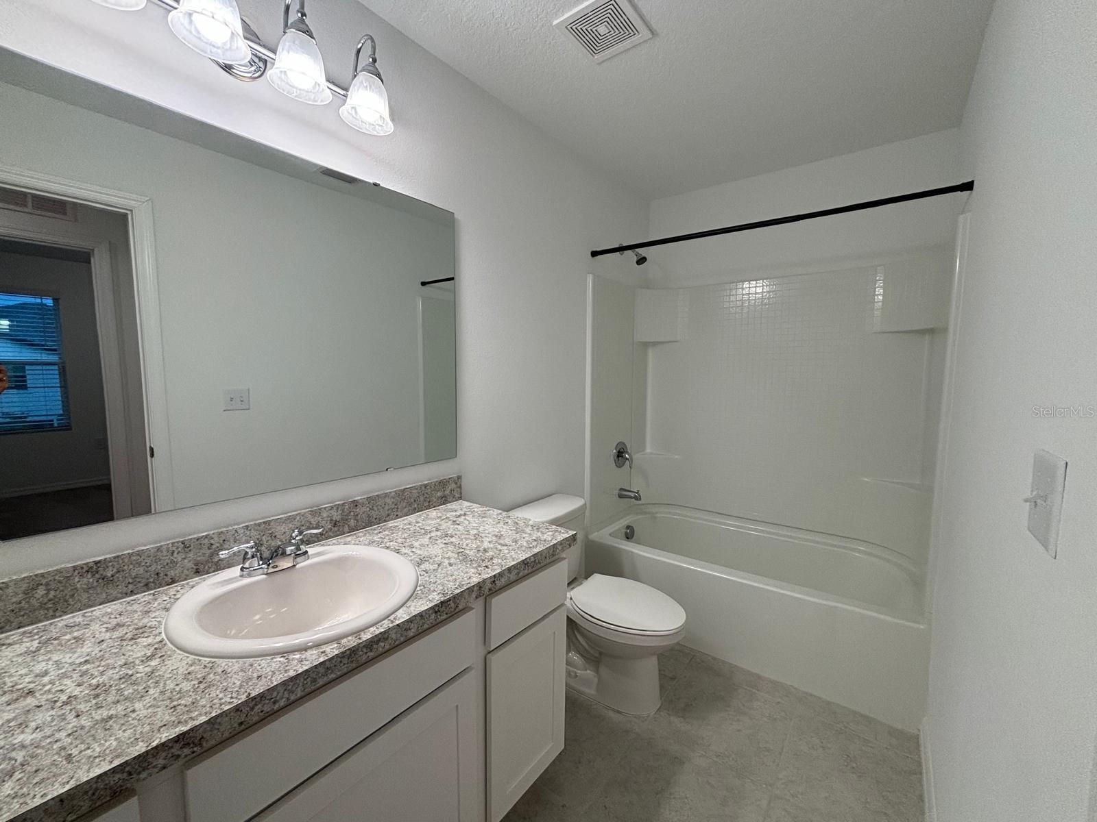 MADISON PLACE PH 3 - Residential Lease