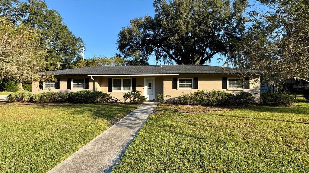 Photo of 4829 NW 40th Terrace, Gainesville, FL 32606 (MLS # GC532339)