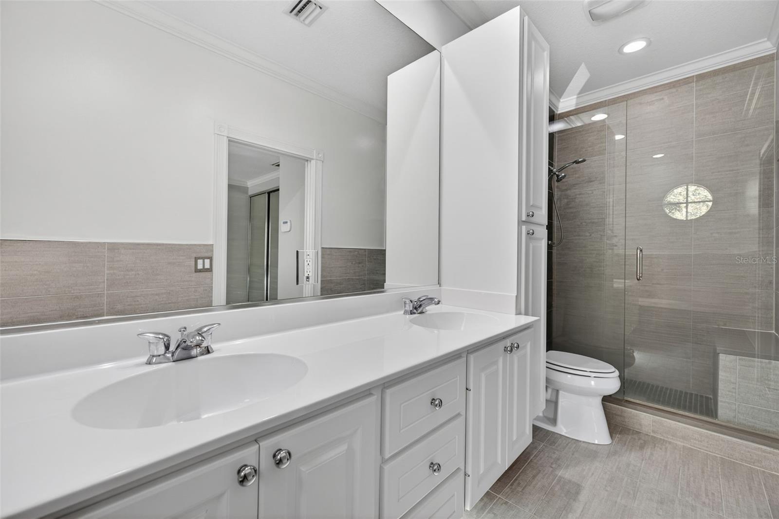 ISLAND WALK - Residential