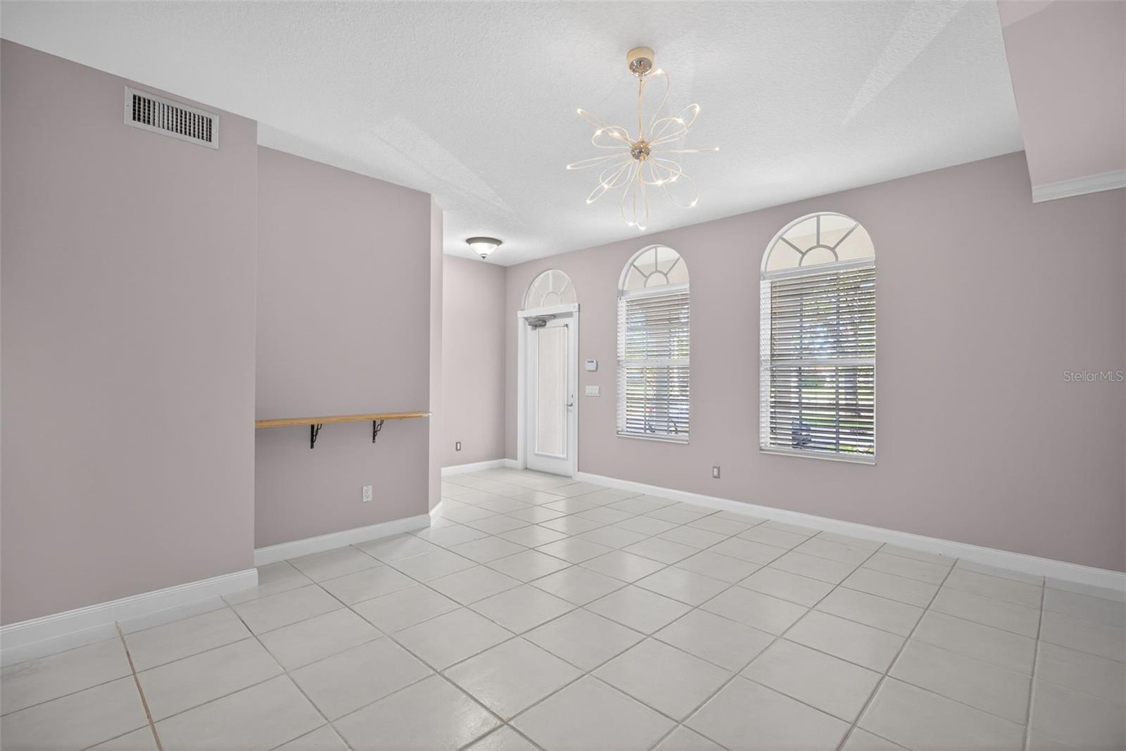 ISLAND WALK - Residential