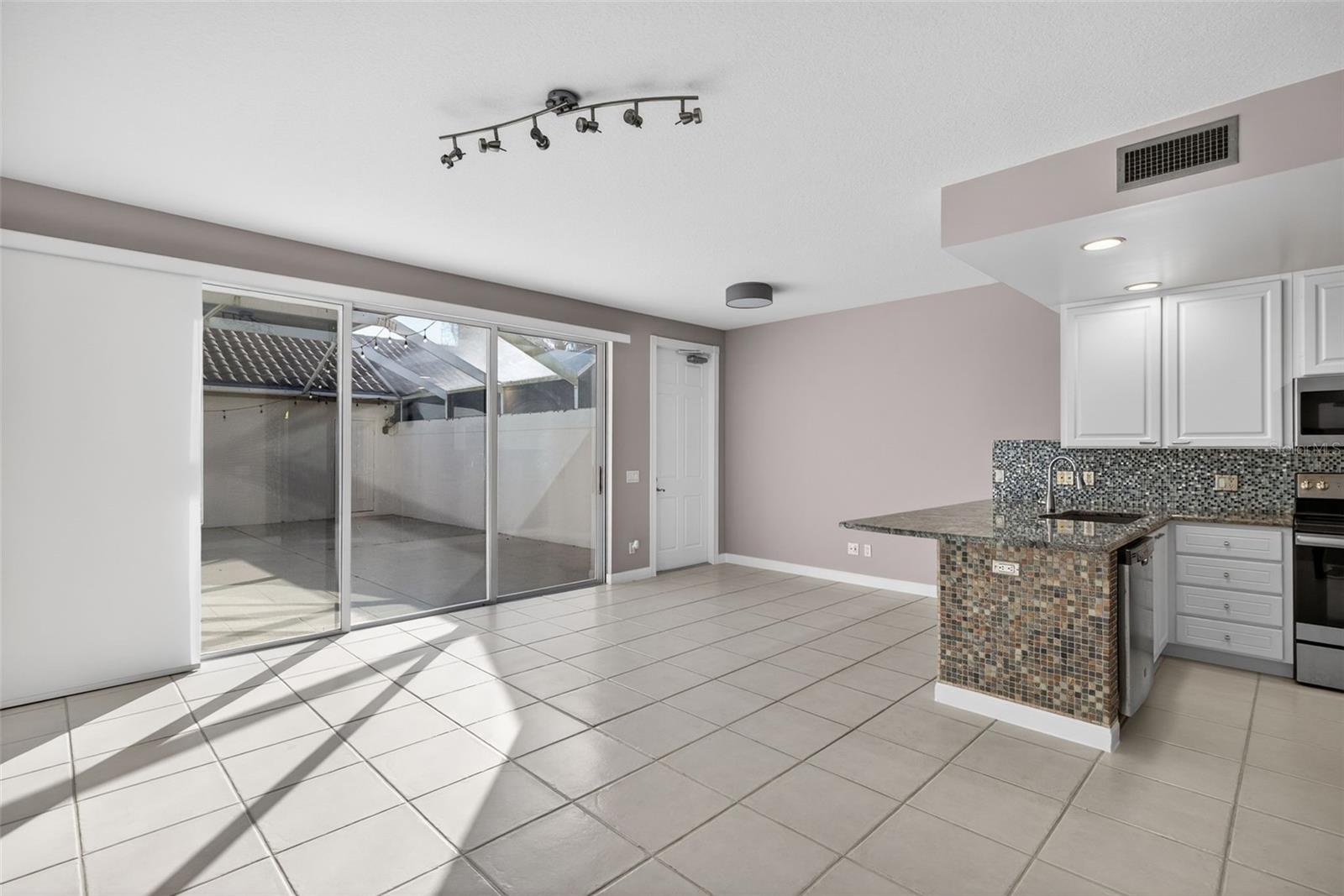 ISLAND WALK - Residential