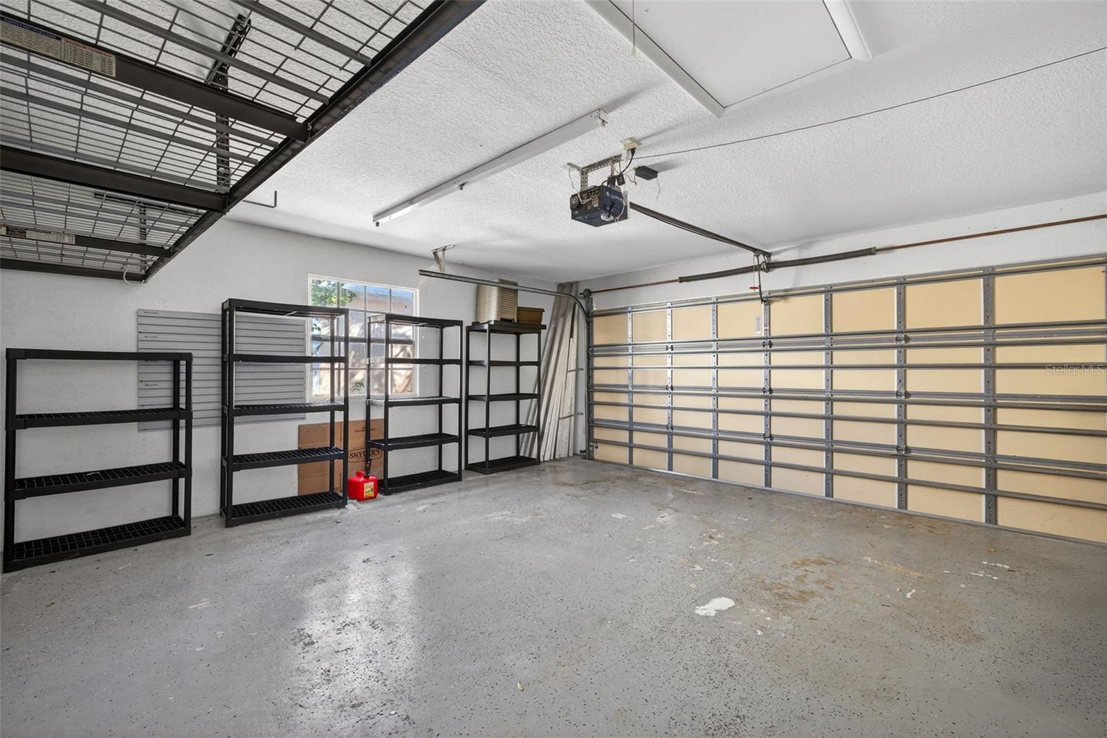 ISLAND WALK - Residential