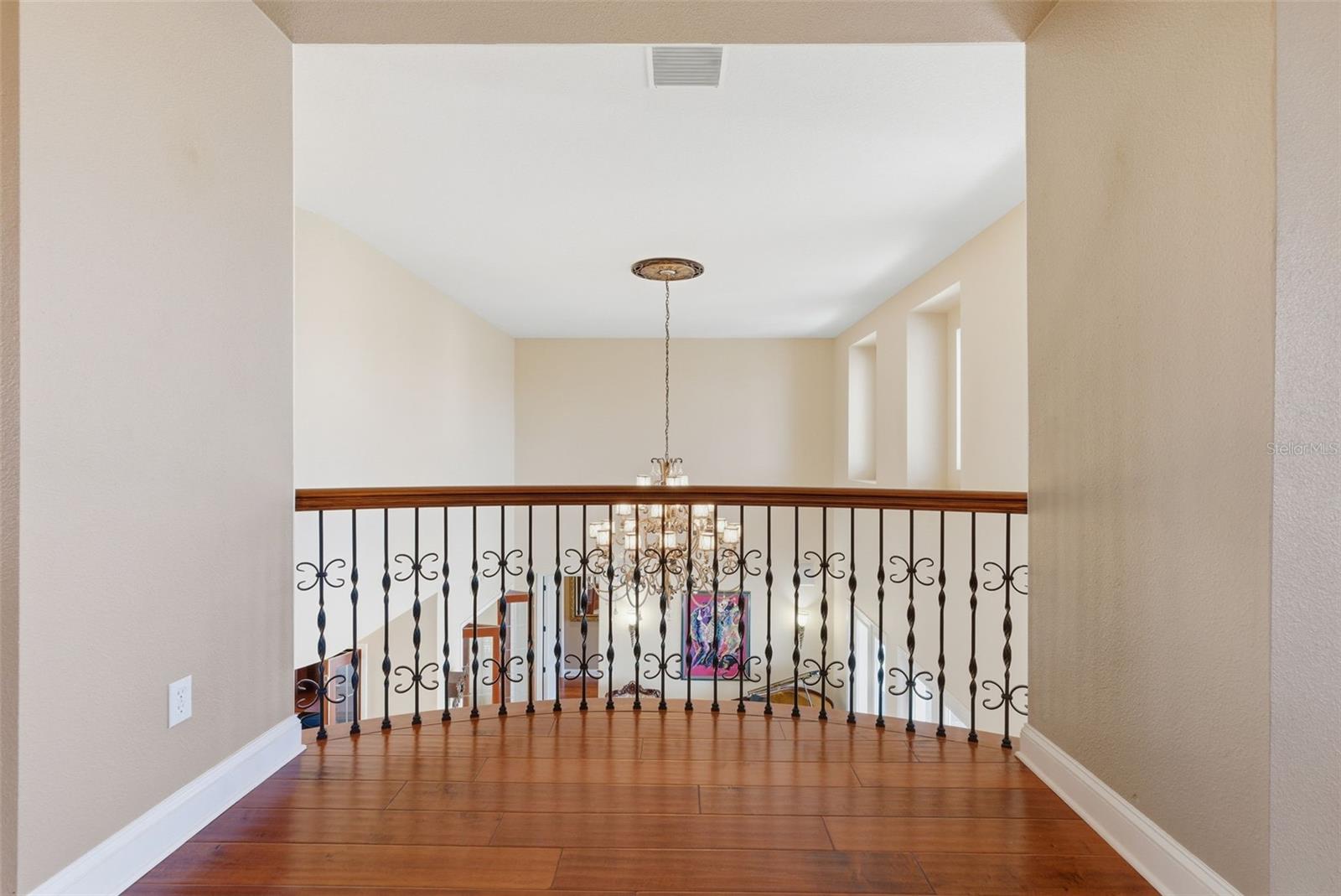 MIRABAY PH 3B-2 - Residential