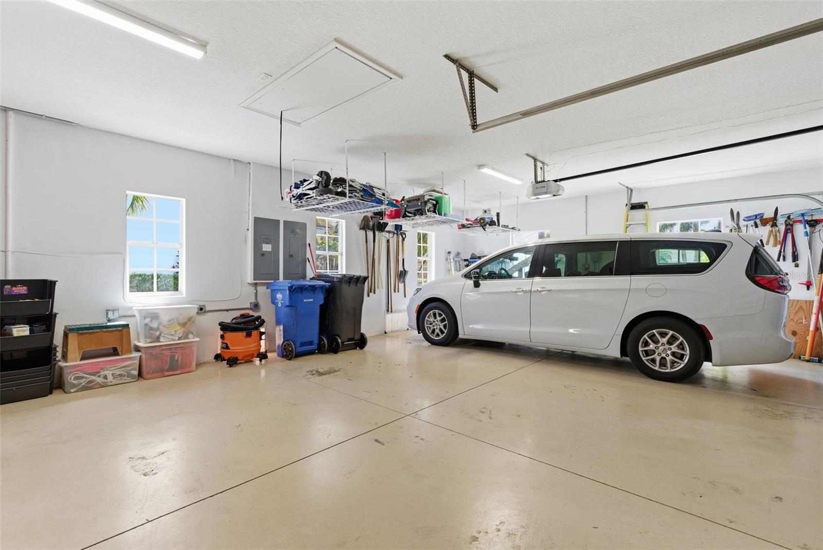 MIRABAY PH 3B-2 - Residential