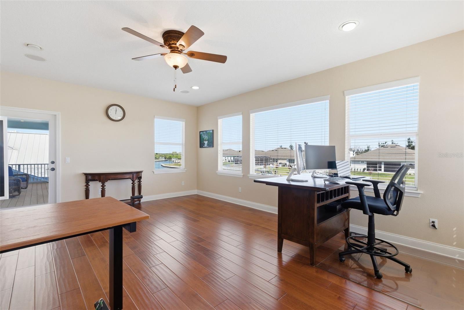 MIRABAY PH 3B-2 - Residential