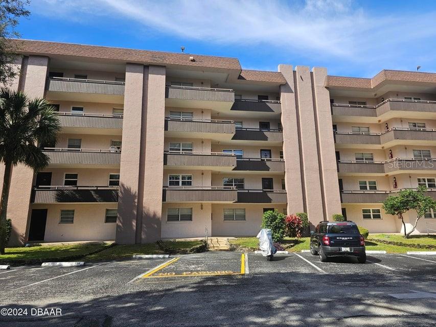 New AC Installed 9/24. New Water Heater. Check out this Newly Renovated 2-bedroom 2 bath condo Located in the highly sought after Tomoka Oaks North Condo. The kitchen Cabinets has been fully updated And All Appliances are Brand New. New Tile Floors throughout. Spacious living/ Dining room combo leads to glass sliding doors to an enclosed balcony with a beautiful view overlooking the Pool Area. Located on the 4th floor it offers both Elevators and stairs. Assigned Parking, Laundry room on each floor. Assigned Storage space located next to the laundry room on the 4th floor. Condo Amenities includes Clubhouse, Pool, Hot Tub & Shuffle Board. Conveniently Located Near to the Sandy beaches, shopping center with Restaurants, banks Etc...