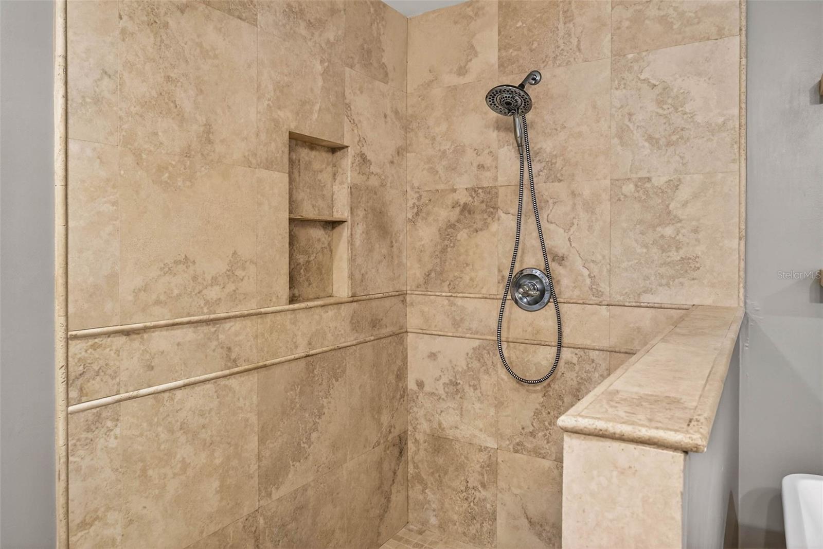 FRANCES ARBOR VILLAS - Residential