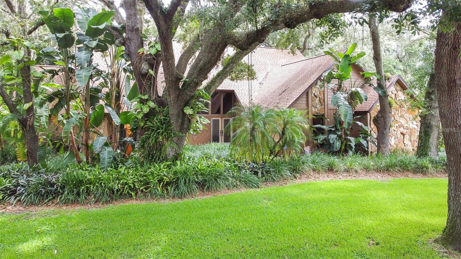 FRANCES ARBOR VILLAS - Residential