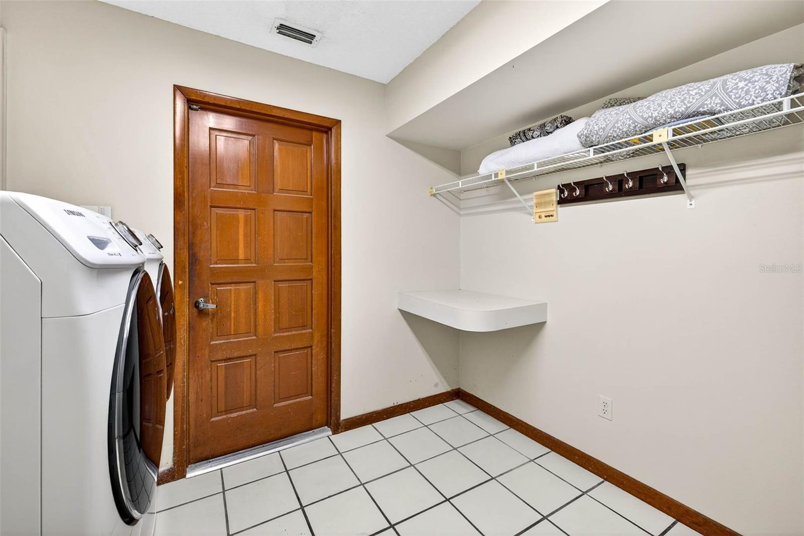 FRANCES ARBOR VILLAS - Residential