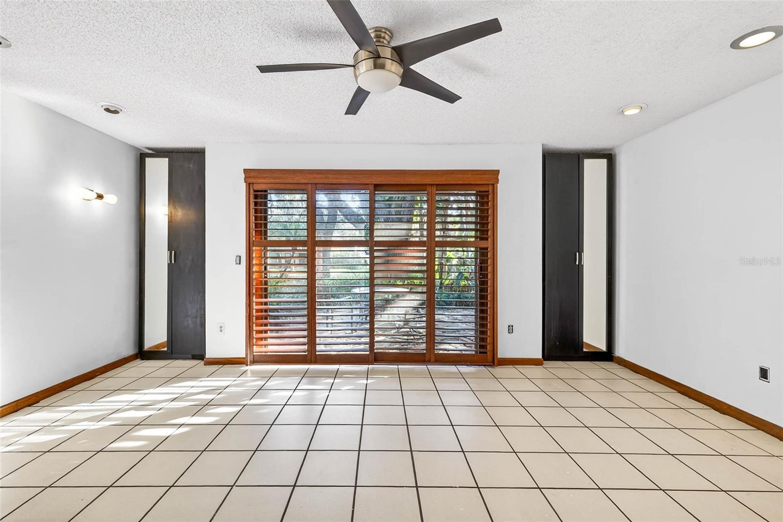 FRANCES ARBOR VILLAS - Residential