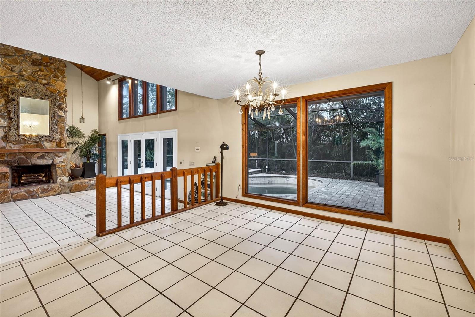 FRANCES ARBOR VILLAS - Residential