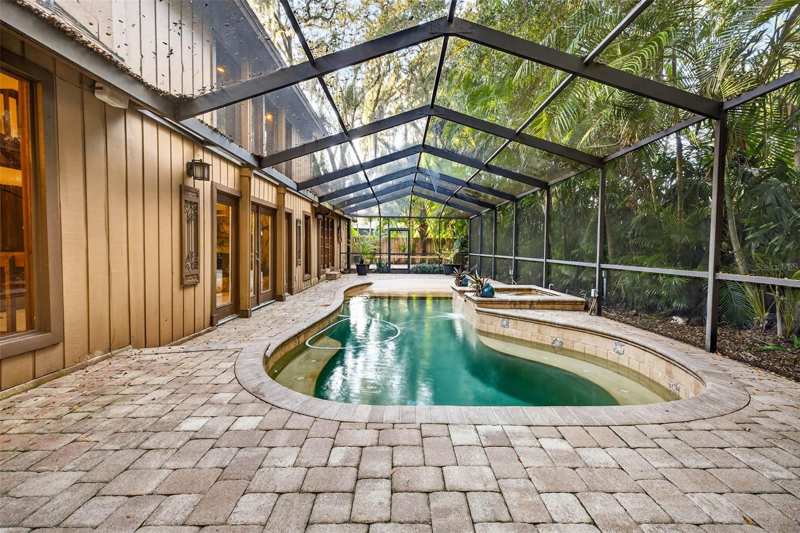 FRANCES ARBOR VILLAS - Residential