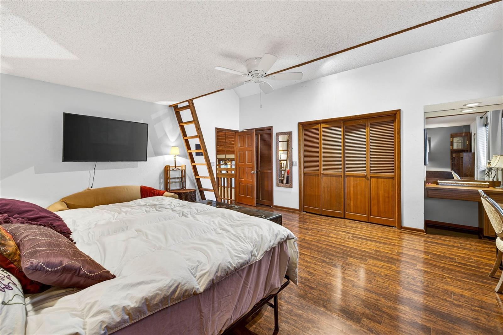 FRANCES ARBOR VILLAS - Residential