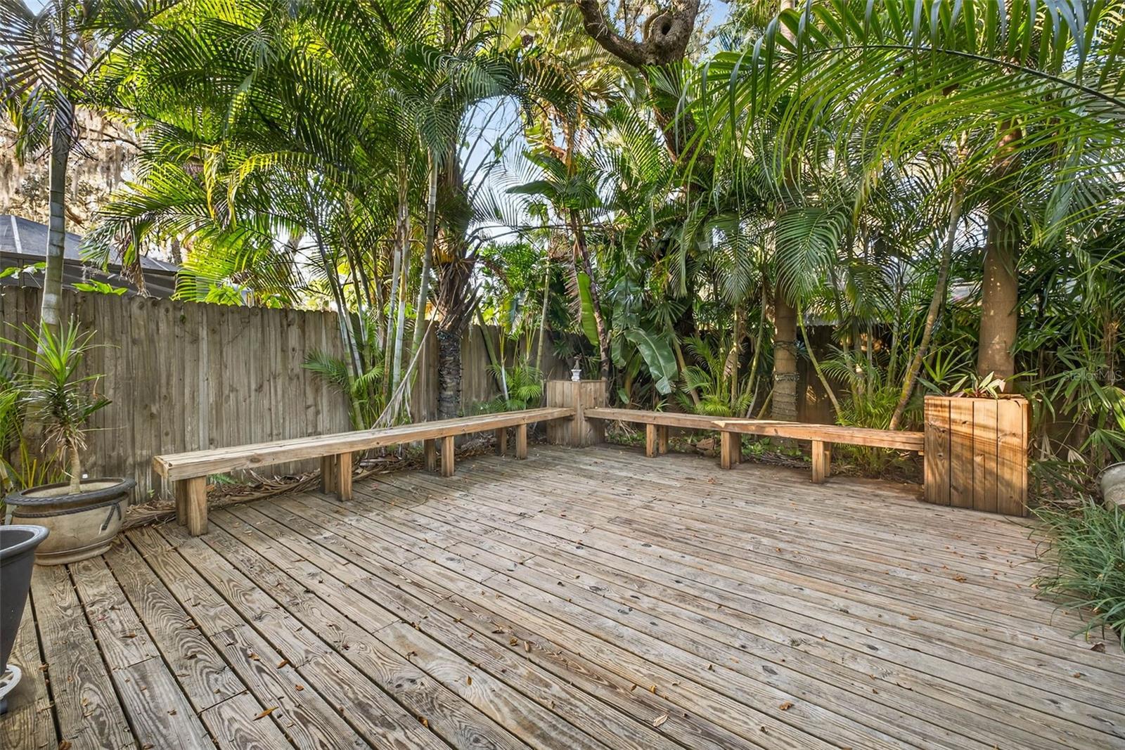 FRANCES ARBOR VILLAS - Residential