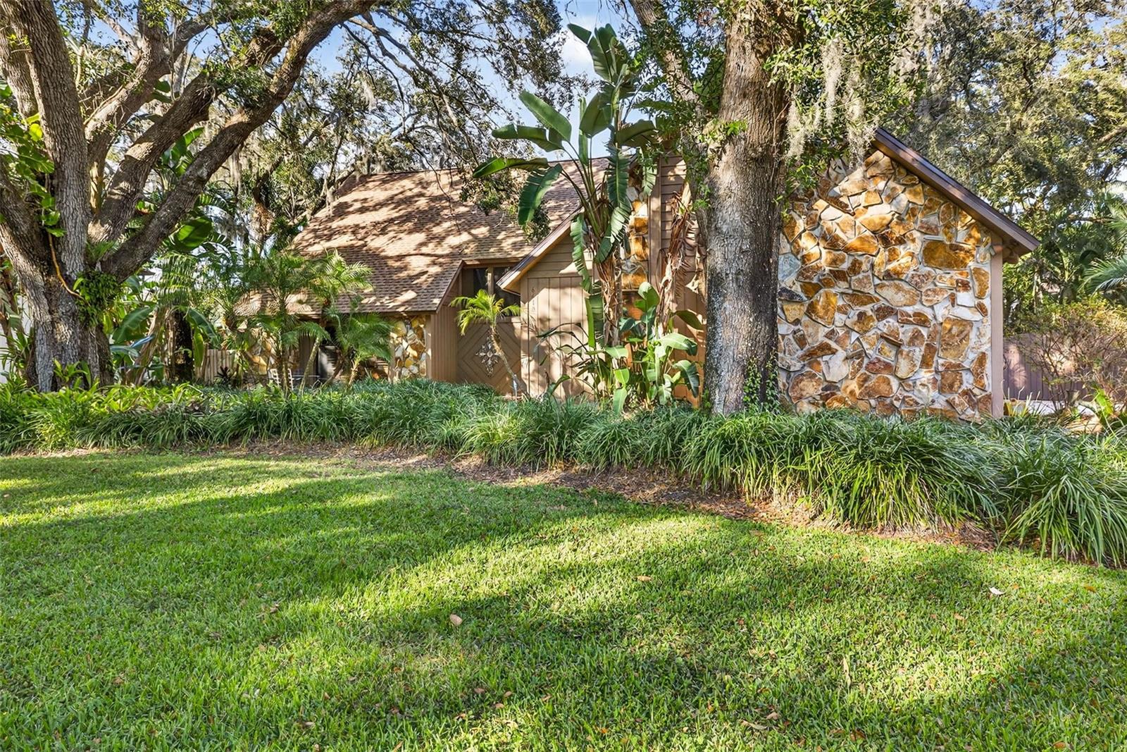 FRANCES ARBOR VILLAS - Residential