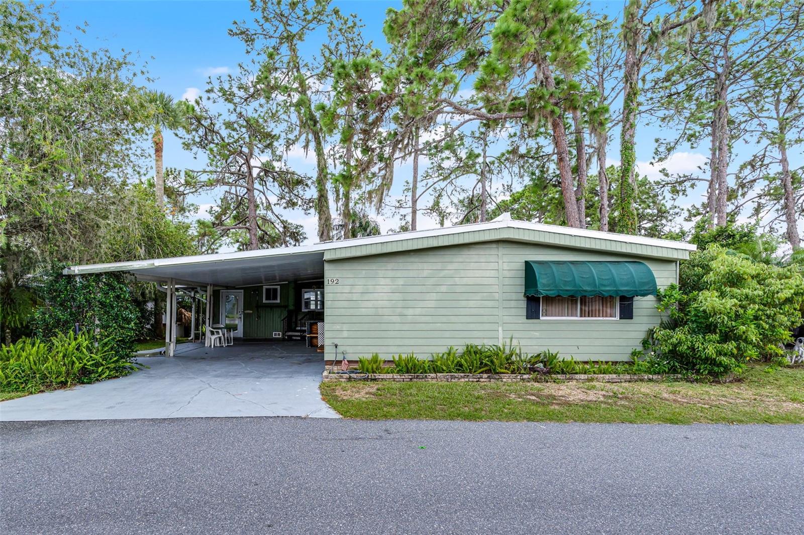 EUSTIS COUNTRY CLUB MANOR MHP UNIT 02A - Residential