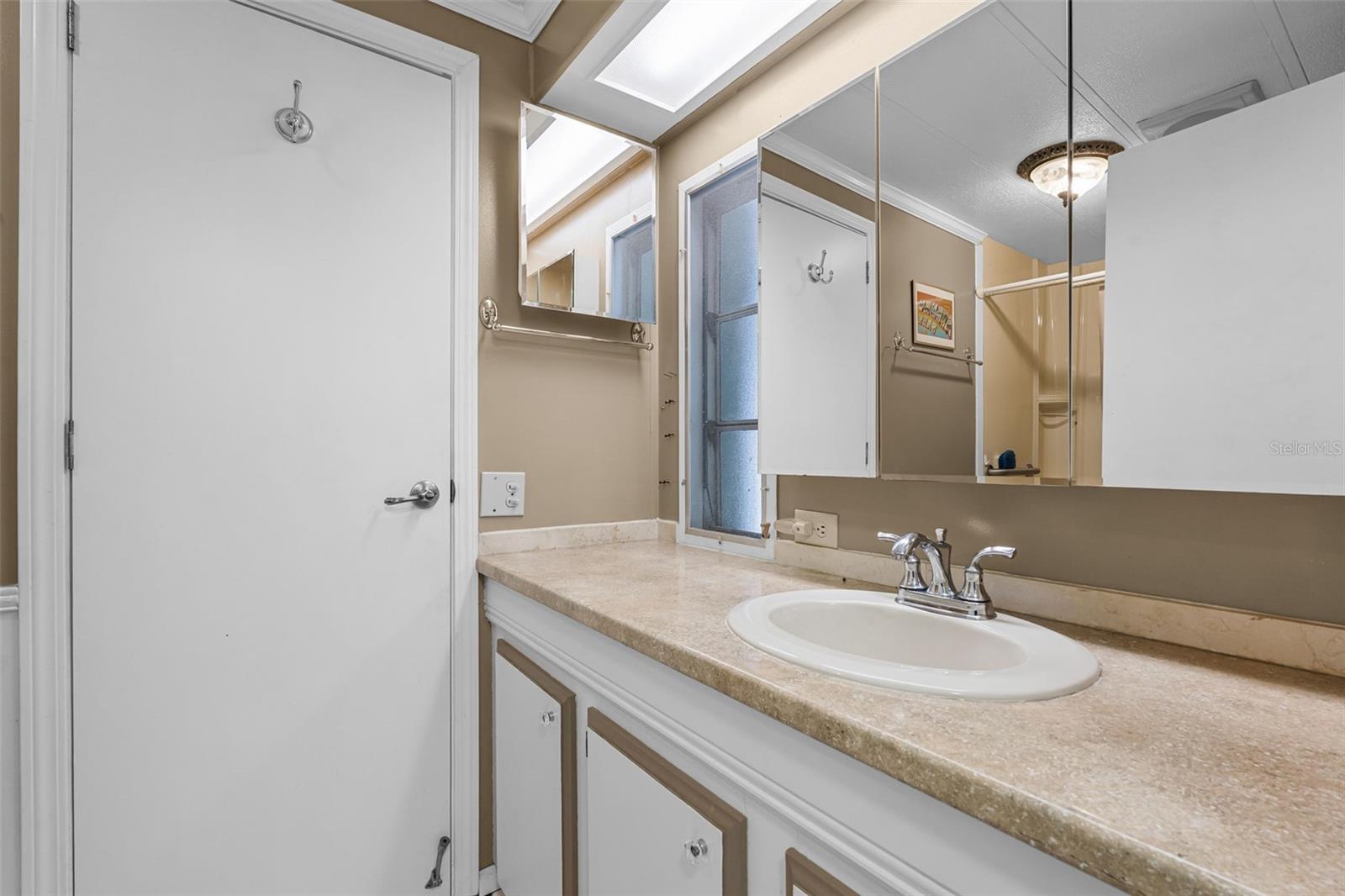 EUSTIS COUNTRY CLUB MANOR MHP UNIT 02A - Residential