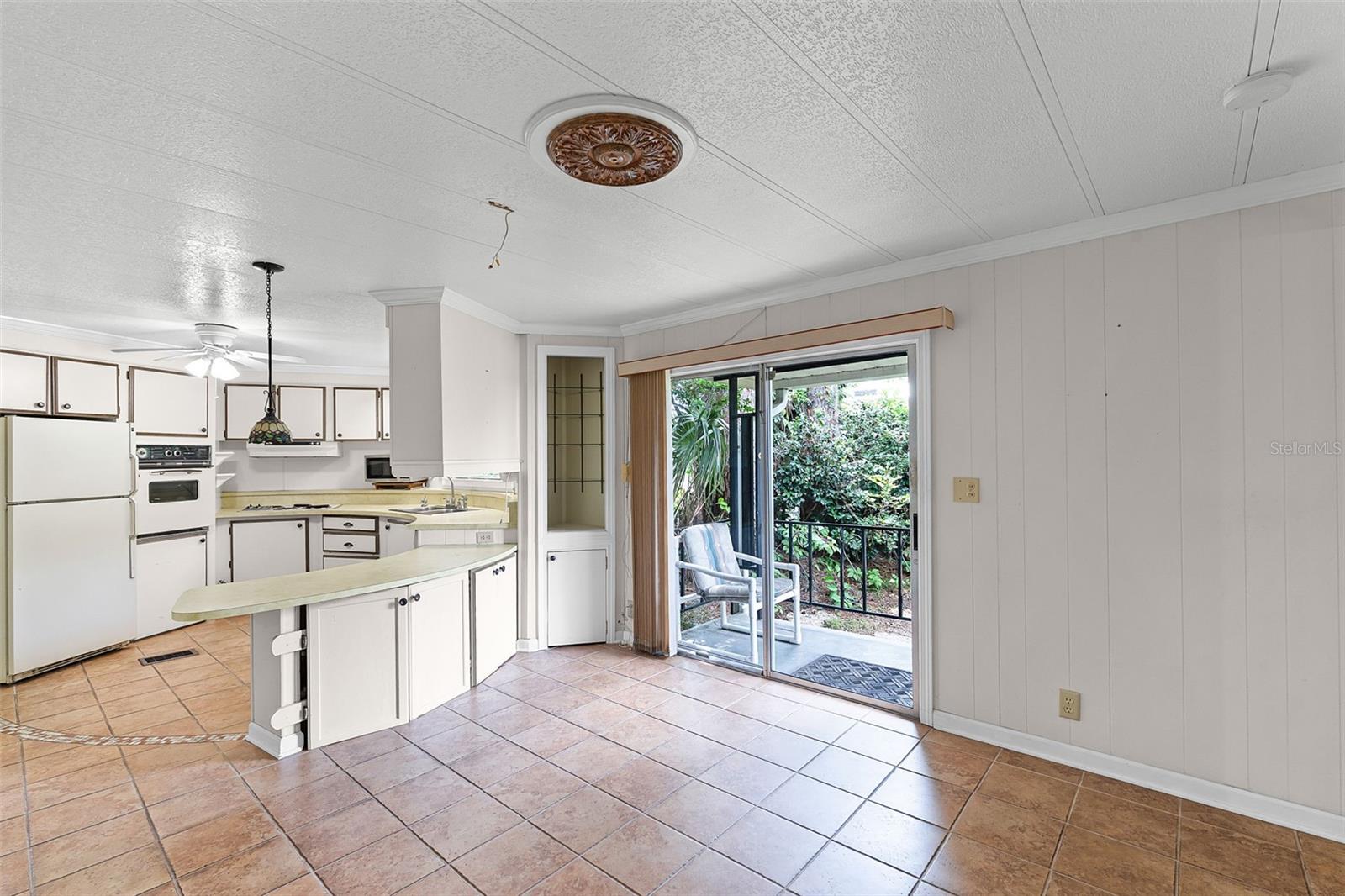 EUSTIS COUNTRY CLUB MANOR MHP UNIT 02A - Residential