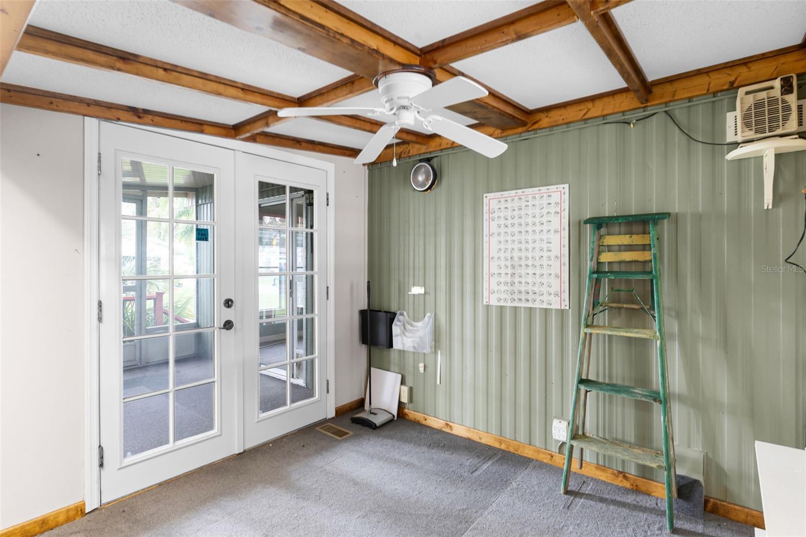 EUSTIS COUNTRY CLUB MANOR MHP UNIT 02A - Residential