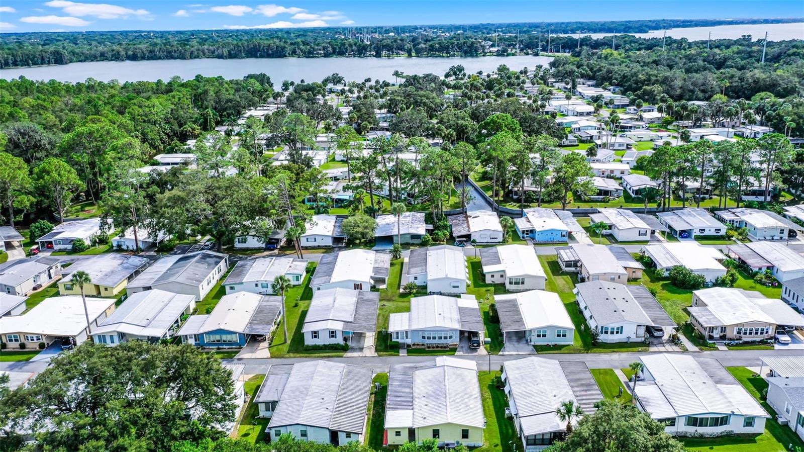 EUSTIS COUNTRY CLUB MANOR MHP UNIT 02A - Residential