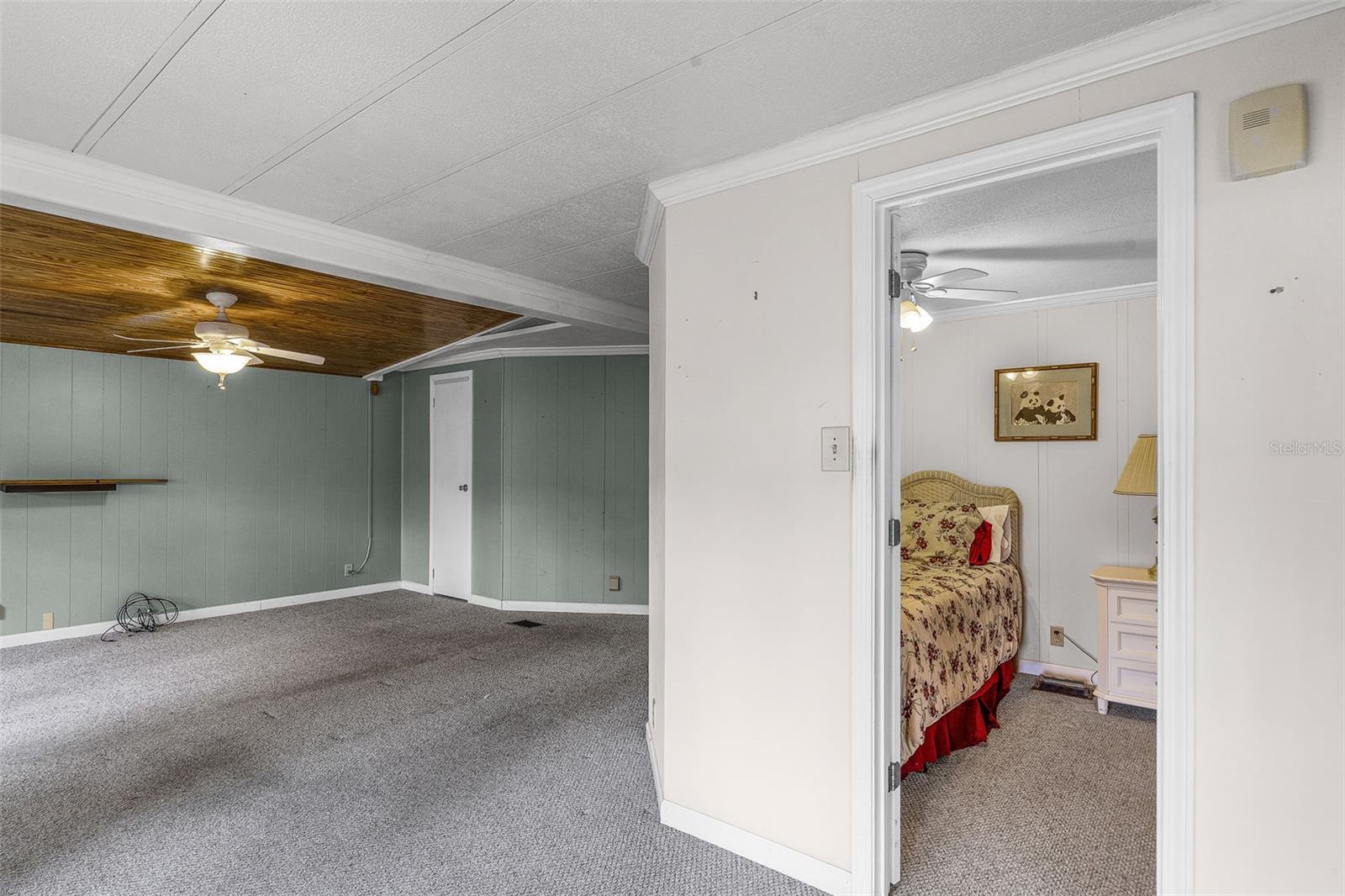 EUSTIS COUNTRY CLUB MANOR MHP UNIT 02A - Residential