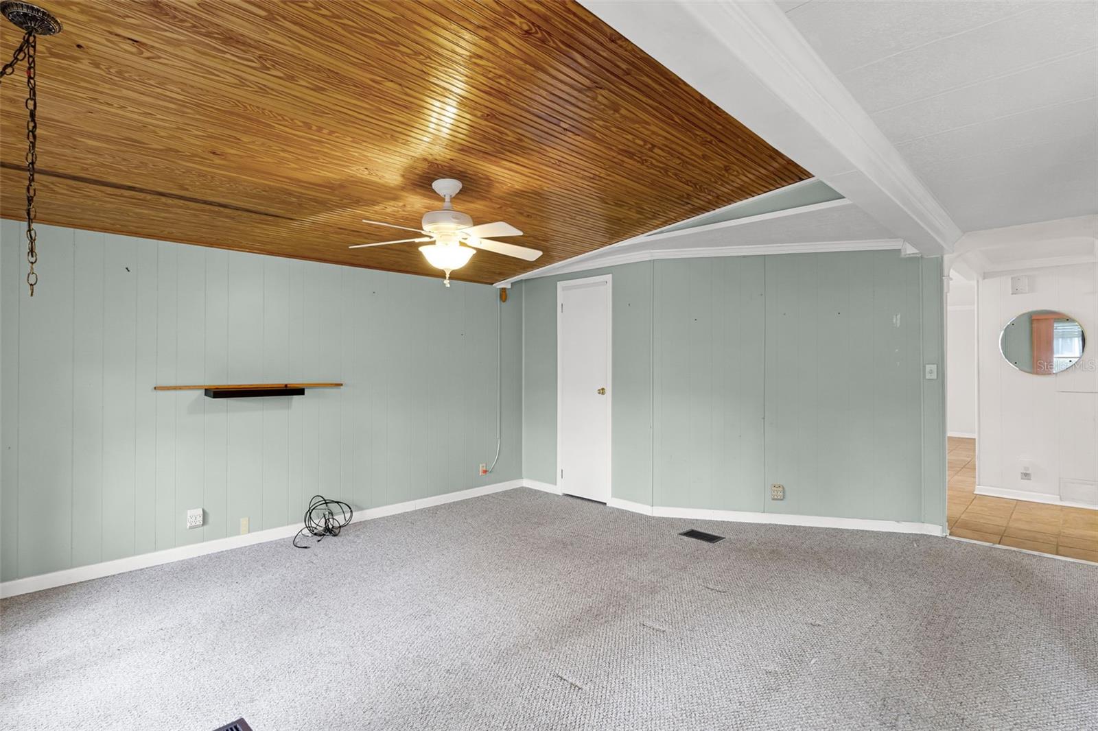 EUSTIS COUNTRY CLUB MANOR MHP UNIT 02A - Residential